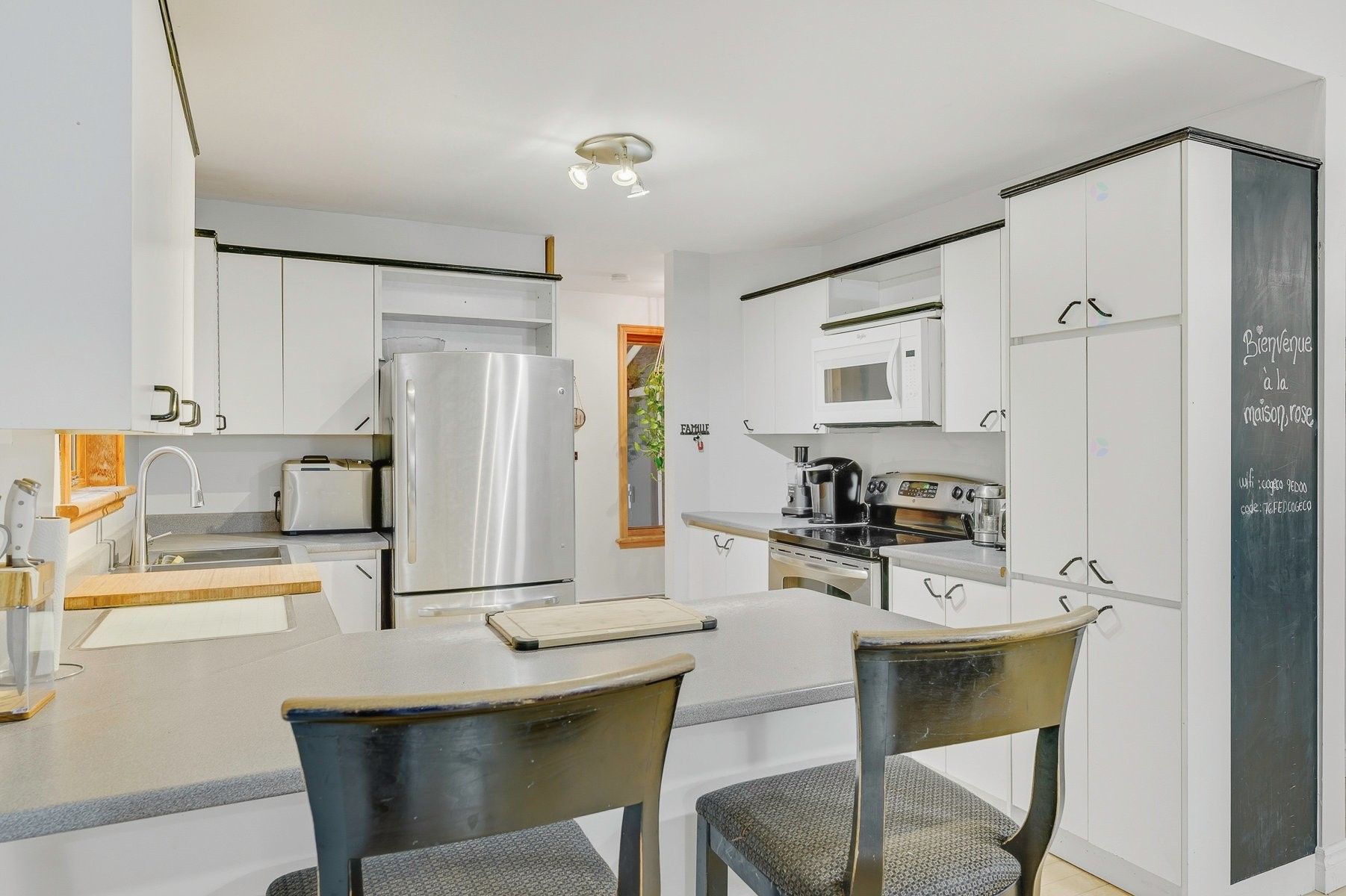 Cuisine - 870Az - 870Z Rue De L'Olympiade, Sainte-Adèle, QC - Indoor Photo Showing Kitchen