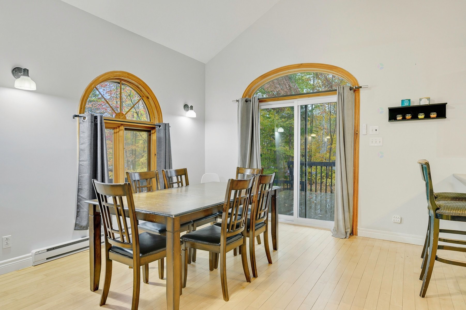Salle à manger - 870Az - 870Z Rue De L'Olympiade, Sainte-Adèle, QC - Indoor Photo Showing Dining Room