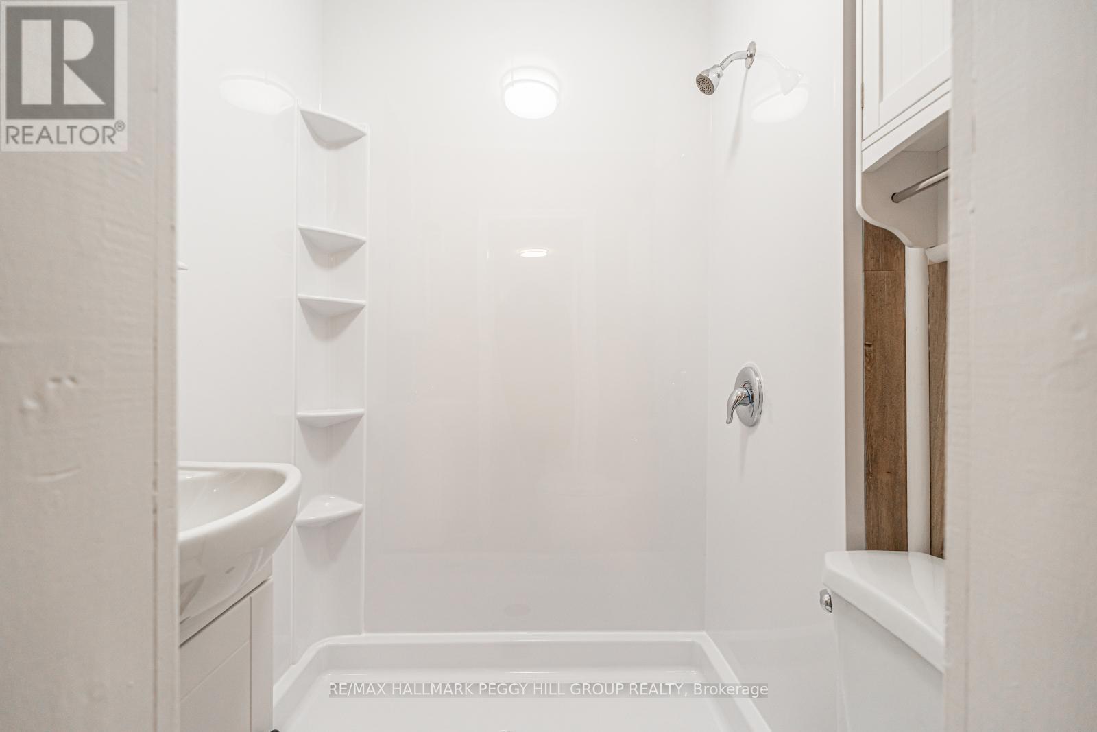 30 Queen Street W, Springwater, ON