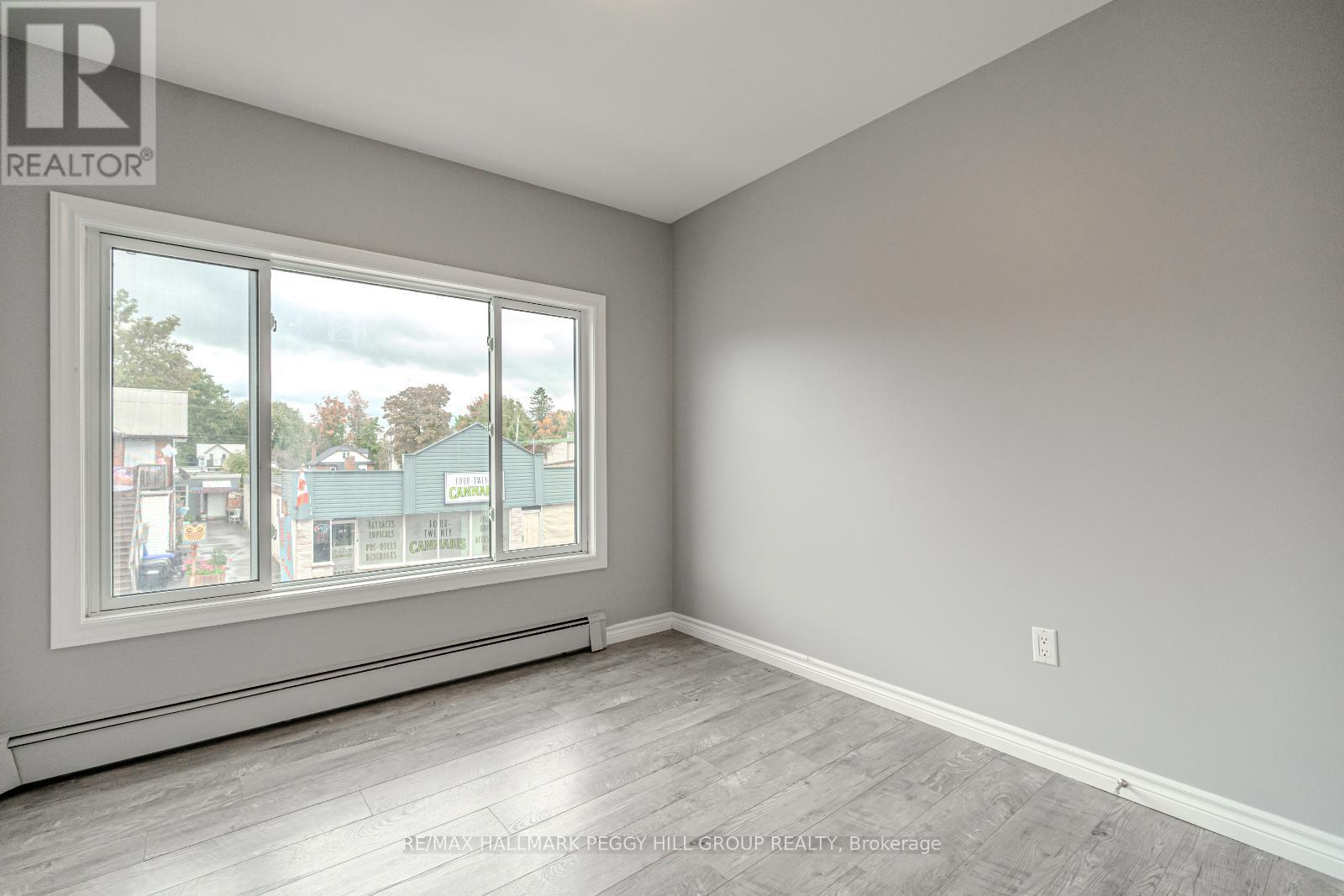 30 Queen Street W, Springwater, ON