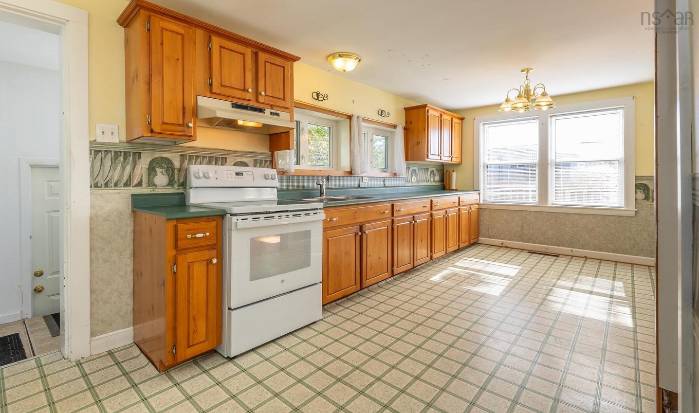 120 Parade Street, Yarmouth, NS