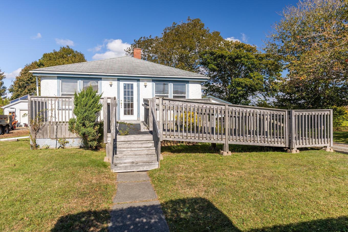 120 Parade Street, Yarmouth, NS