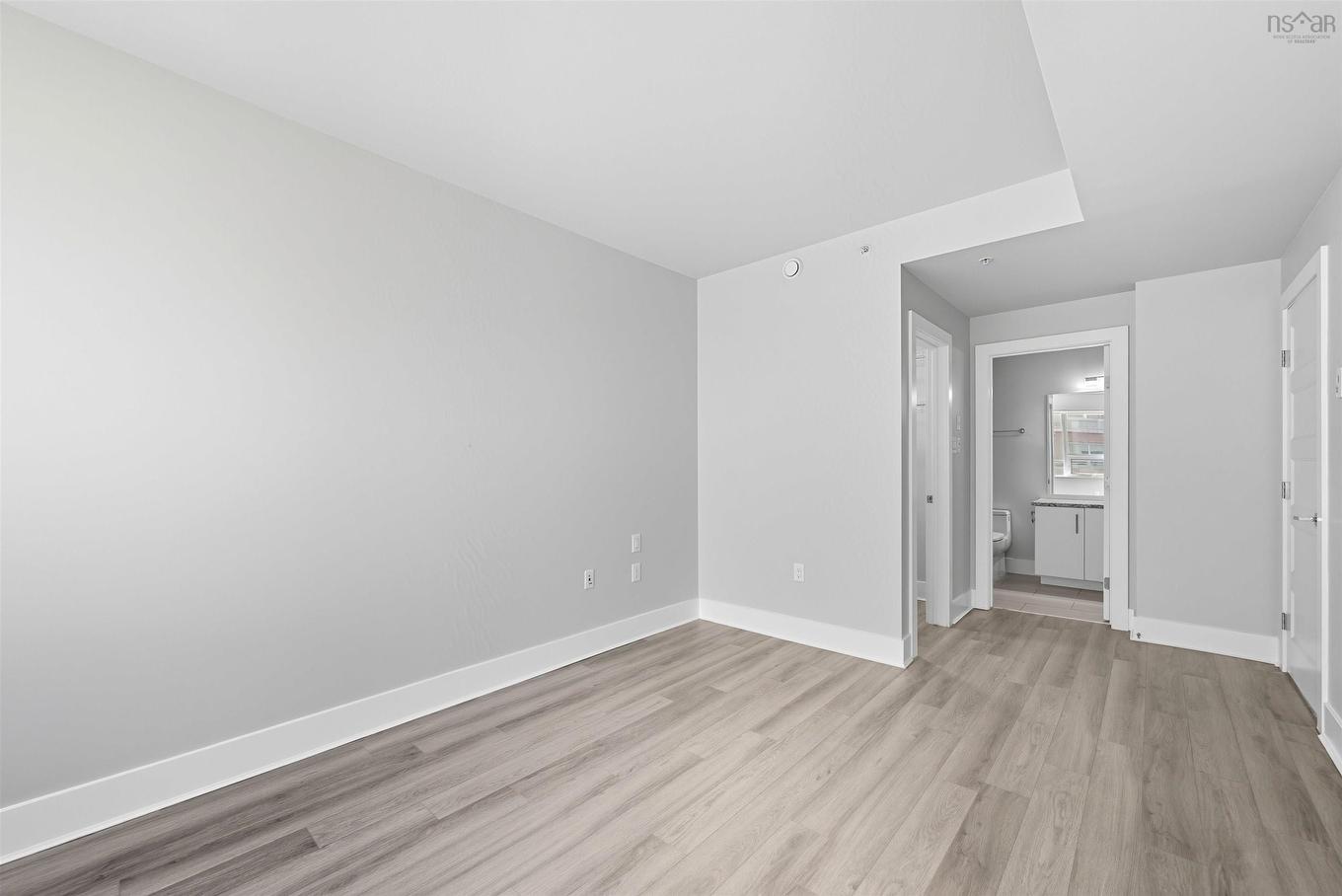 502 15 Kings Wharf Place, Dartmouth, NS