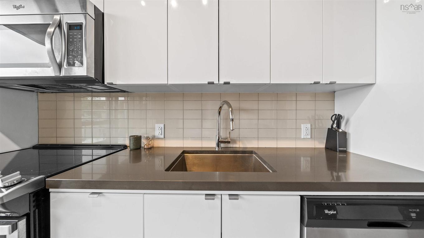 406 1065 Barrington Street, Halifax, NS