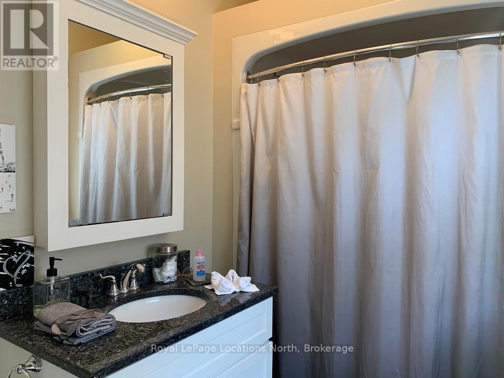 7 Edwin Street W, Meaford, ON - Indoor Photo Showing Bathroom