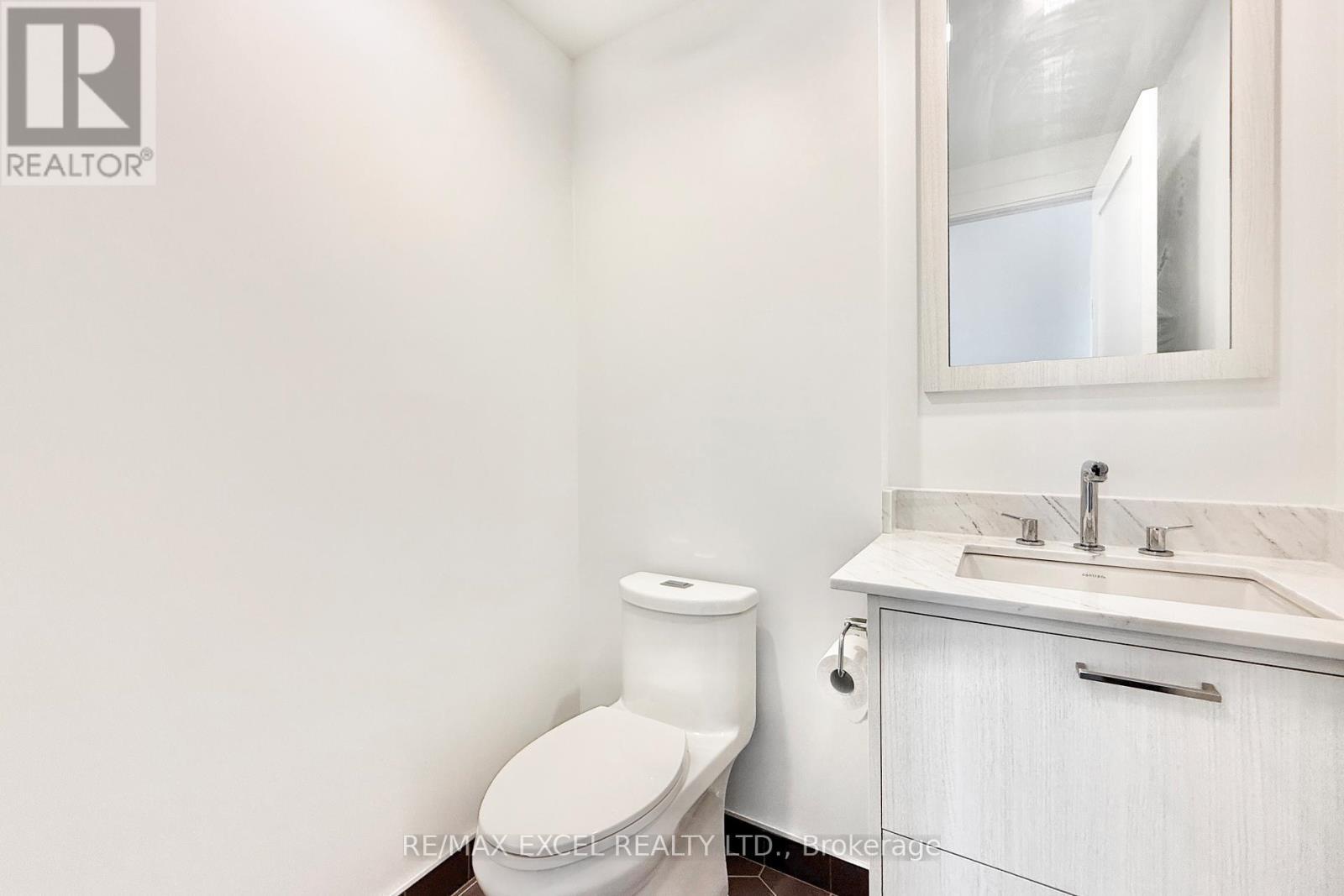 3409 - 30 Inn On The Park Drive, Toronto, ON - Indoor Photo Showing Bathroom