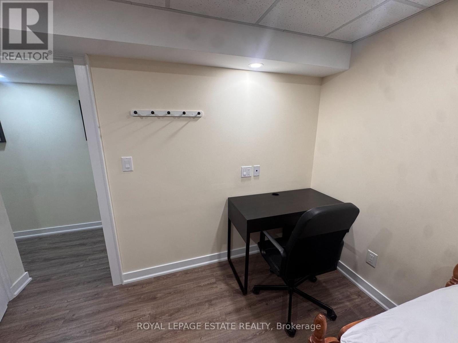 5 Barlow Road, Toronto, ON - Indoor