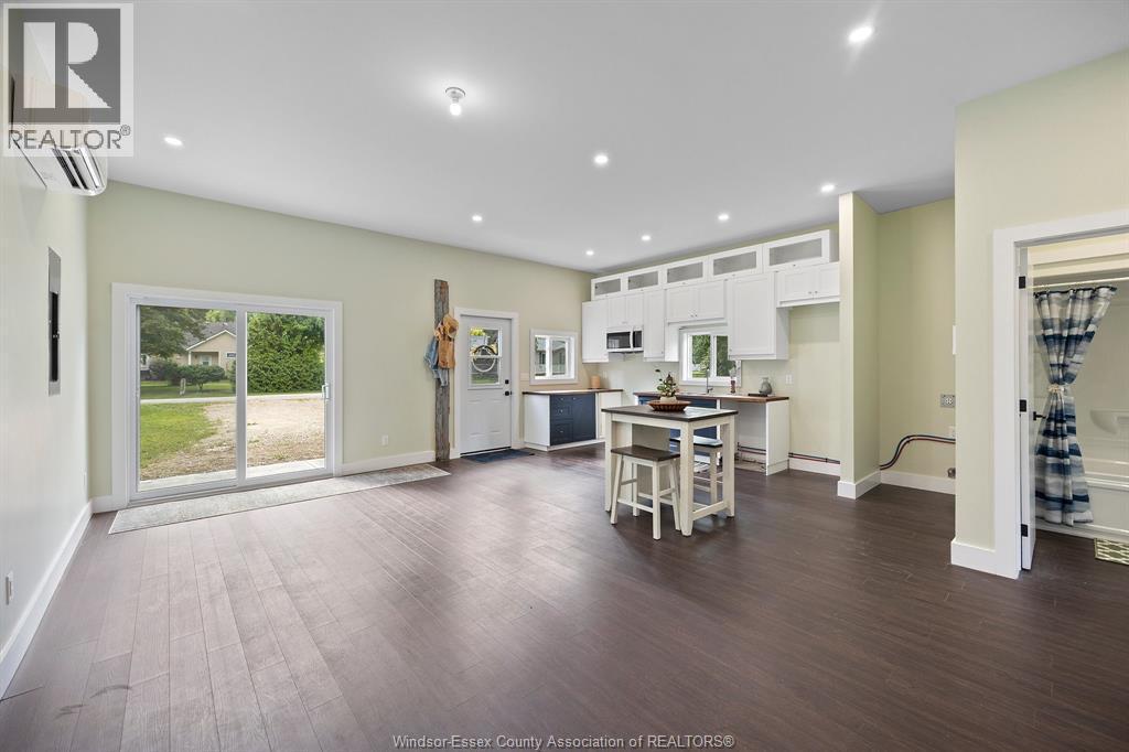 112 Windsor Avenue, Colchester, ON - Indoor