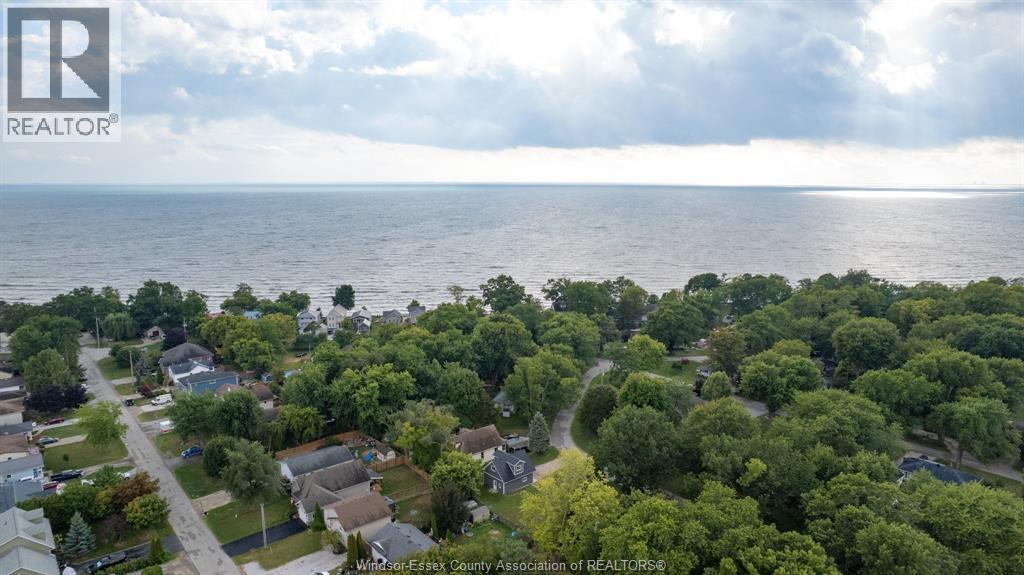 112 Windsor Avenue, Colchester, ON - Outdoor With Body Of Water With View