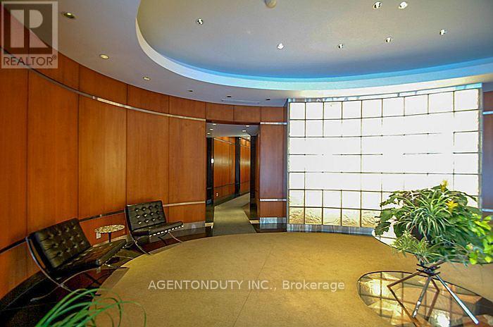 1804 - 1121 Bay Street, Toronto, ON - Indoor Photo Showing Other Room