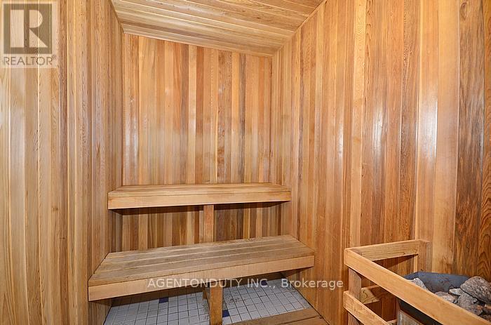 1804 - 1121 Bay Street, Toronto, ON - Indoor Photo Showing Other Room