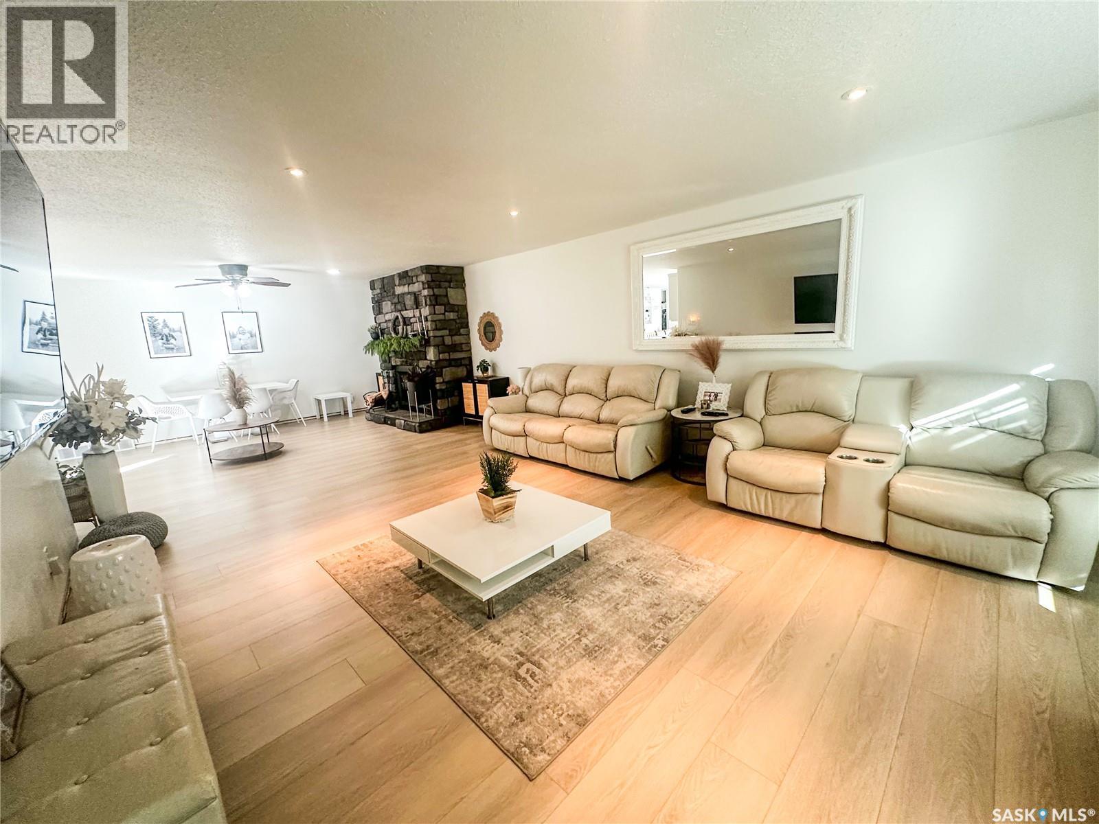 Langenburg Churchbridge Acreage, Langenburg Rm No. 181, SK - Indoor Photo Showing Living Room