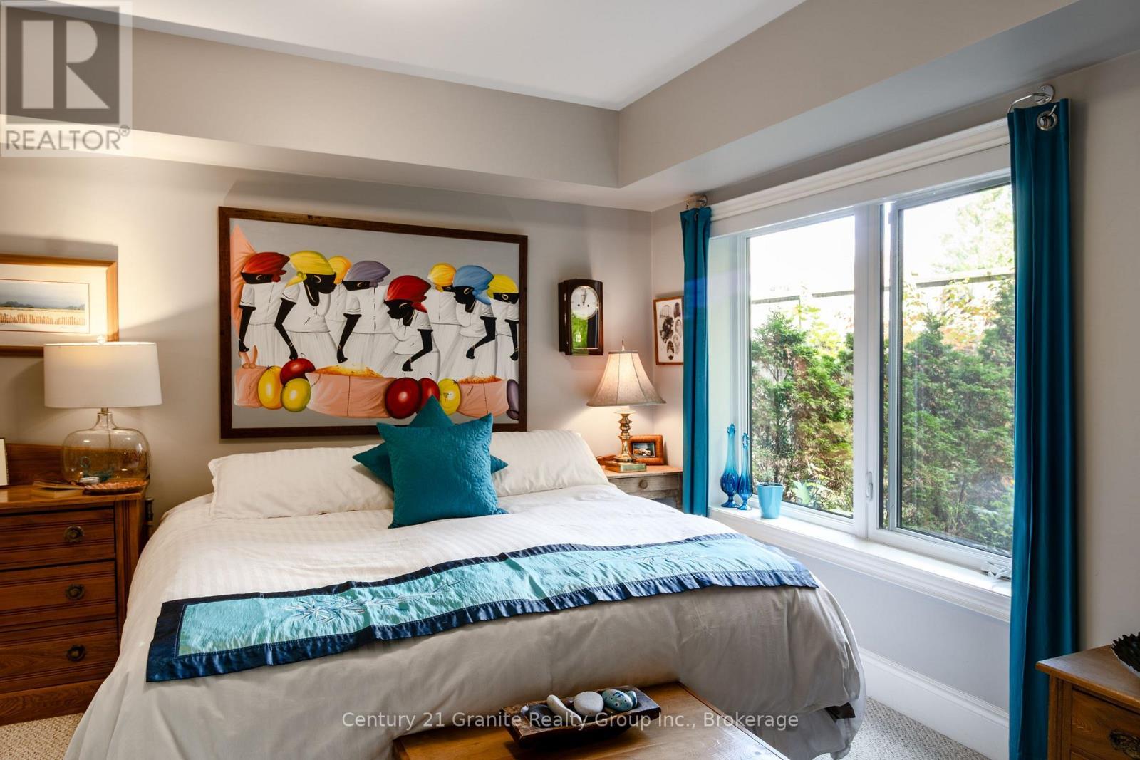 101 - 9 Newcastle Street, Minden Hills (Minden), ON - Indoor Photo Showing Bedroom