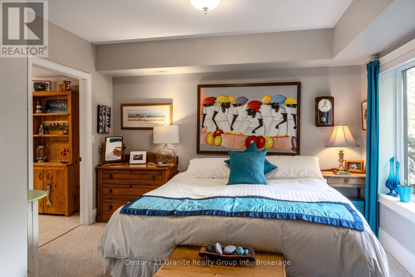 101 - 9 Newcastle Street, Minden Hills (Minden), ON - Indoor Photo Showing Bedroom