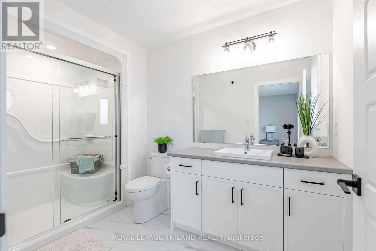 134 Styles Drive, St. Thomas, ON - Indoor Photo Showing Bathroom
