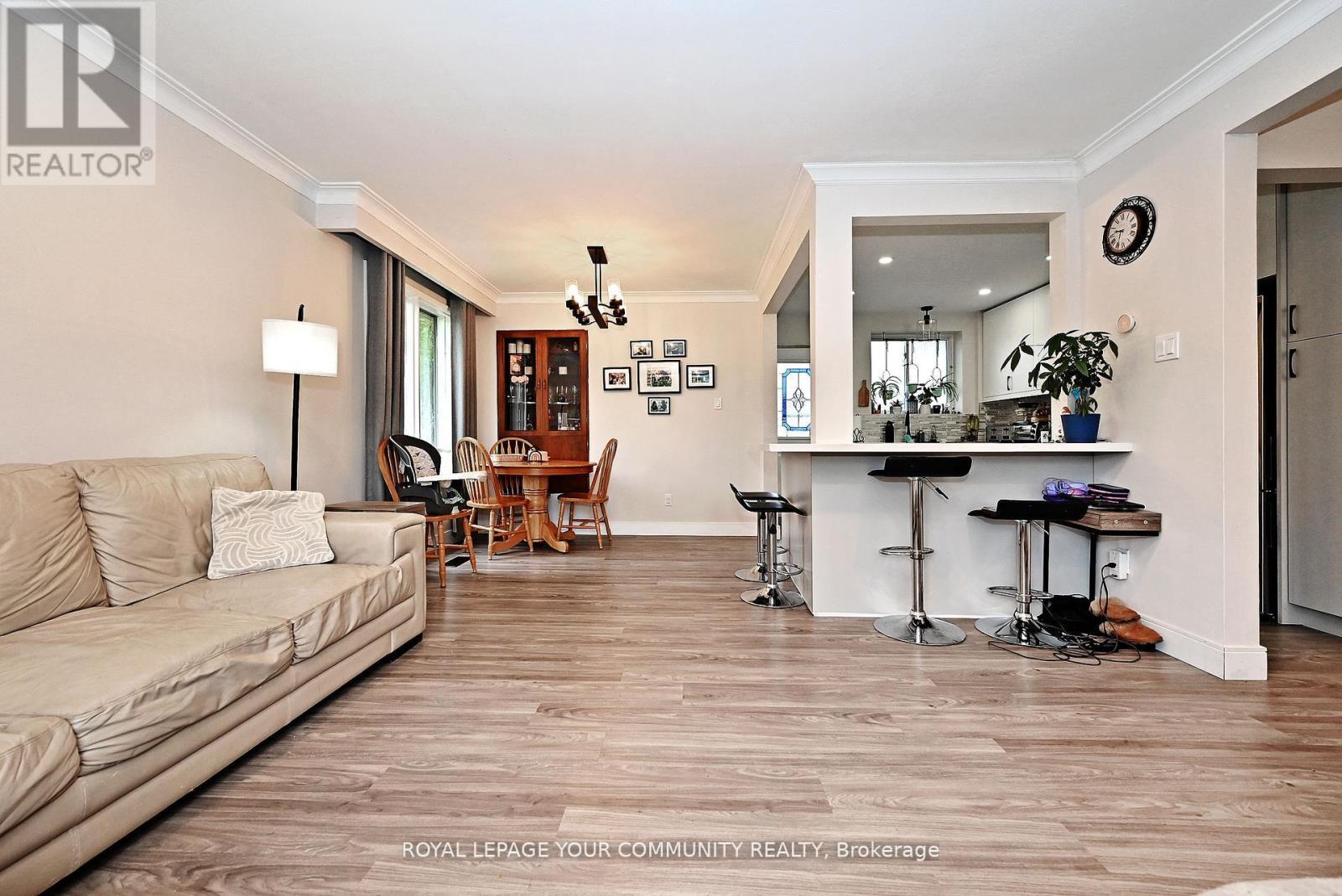 39 Penworth Road, Toronto, ON - Indoor