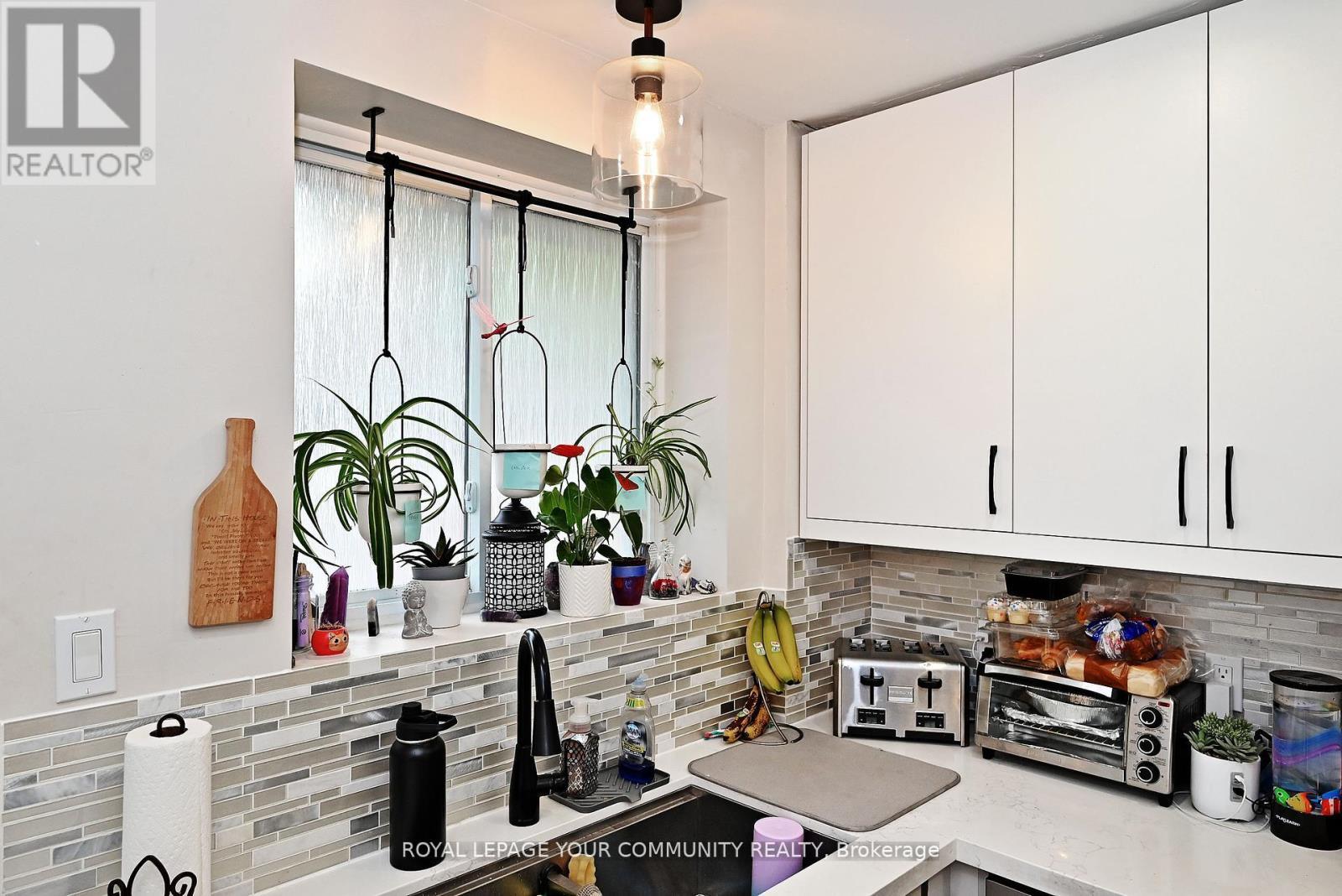 39 Penworth Road, Toronto, ON - Indoor Photo Showing Other Room