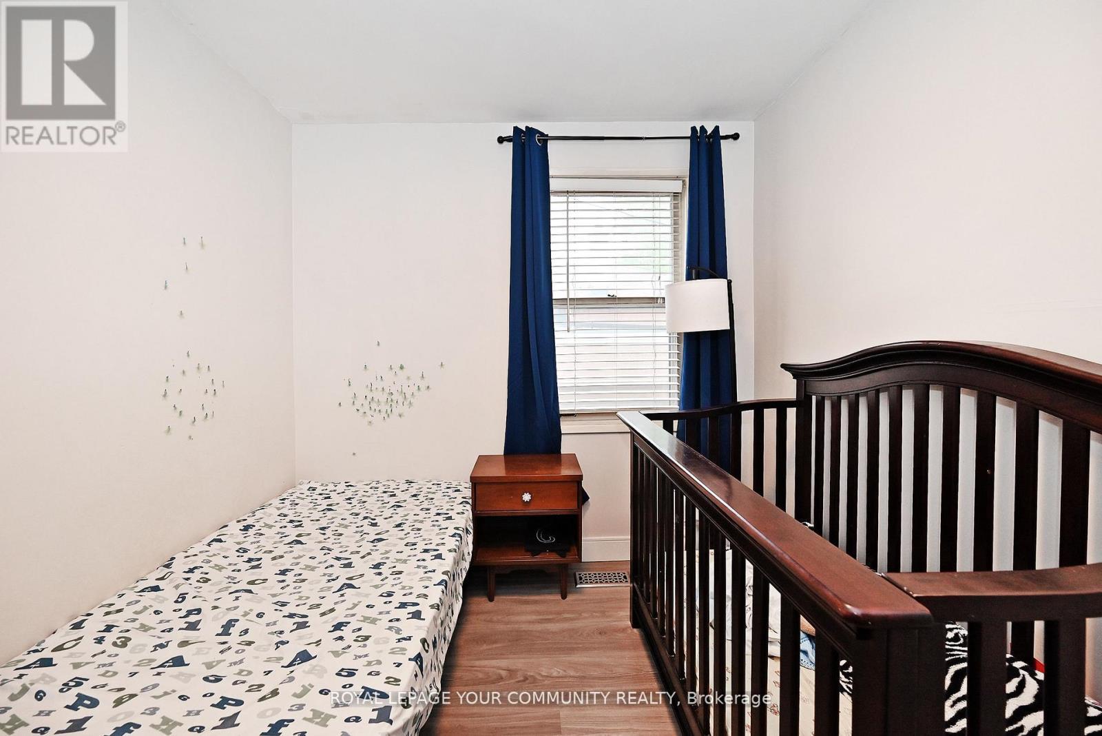 39 Penworth Road, Toronto, ON - Indoor Photo Showing Bedroom