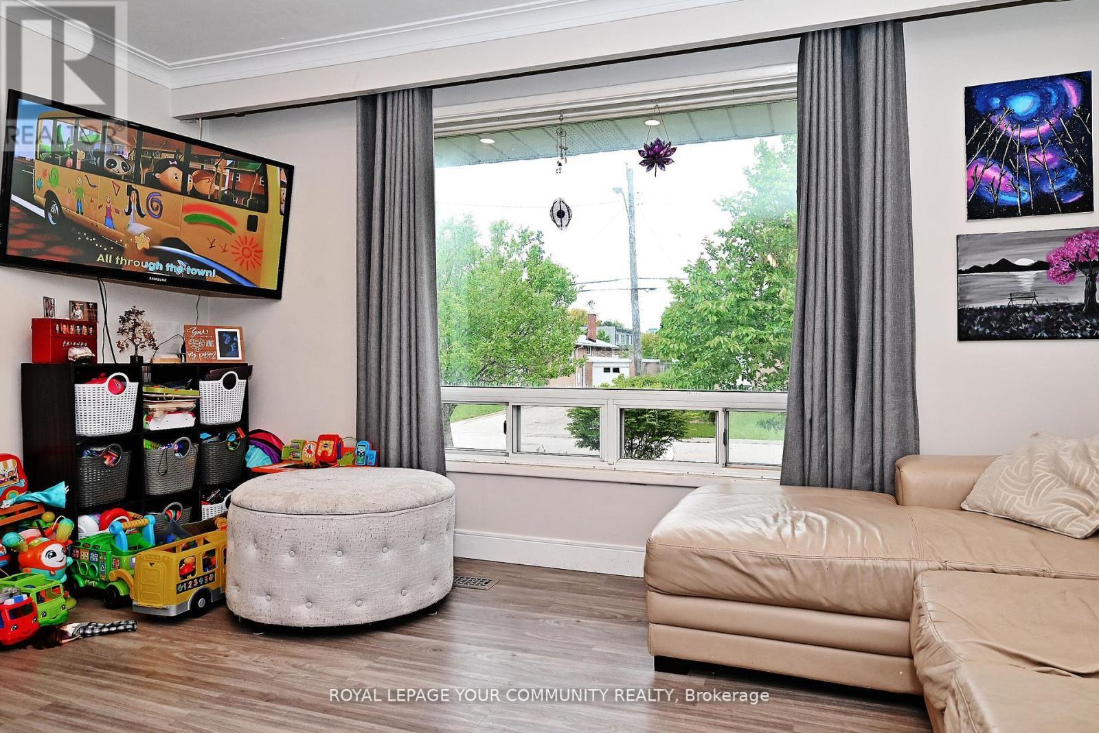 39 Penworth Road, Toronto, ON - Indoor