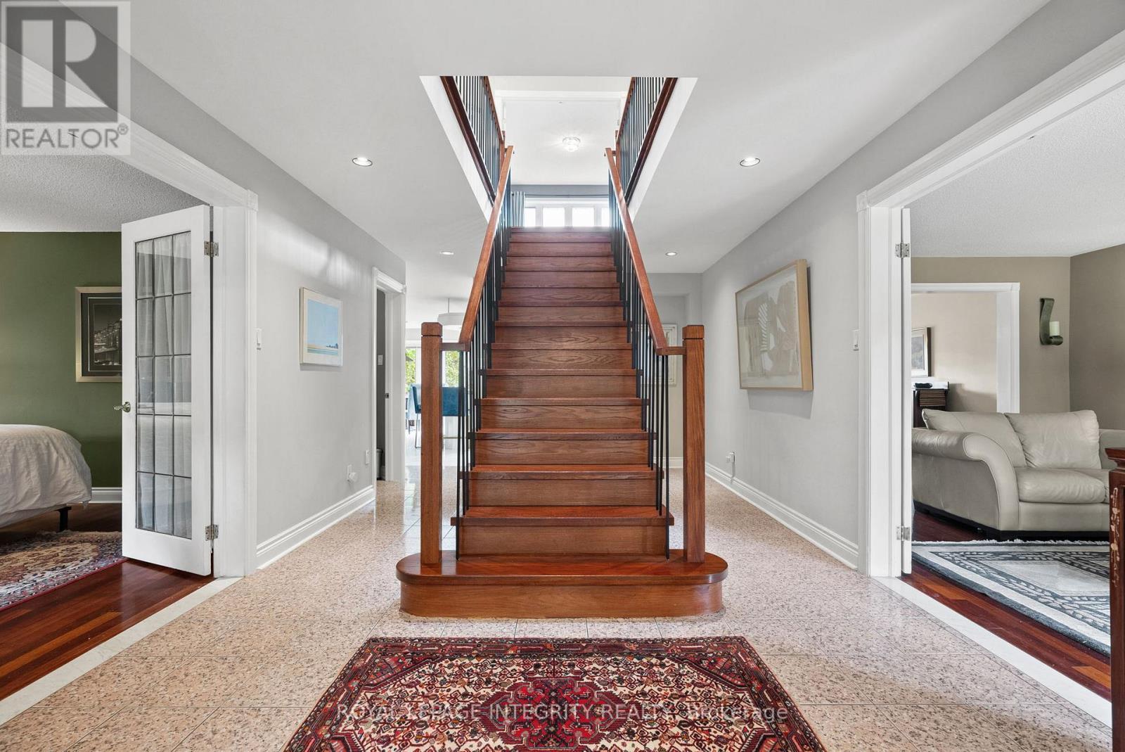 Grand Foyer Hallway - 6 Marchbrook Circle, Ottawa, ON - Indoor Photo Showing Other Room
