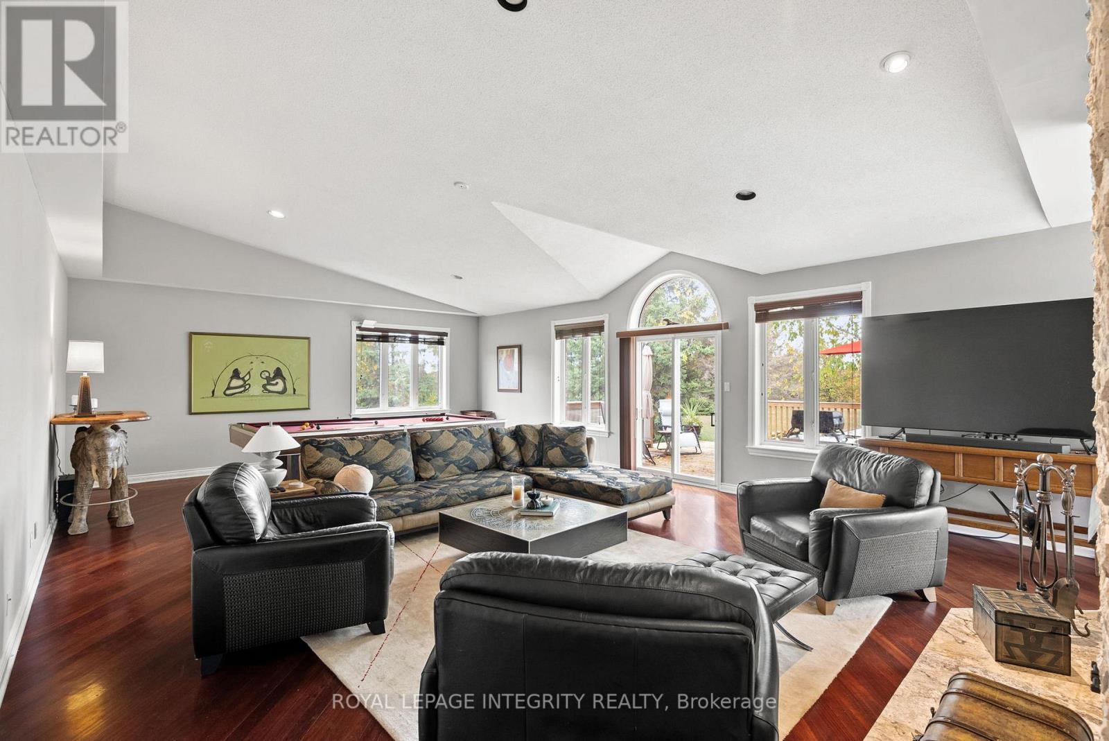 Impressive Family Room/Great Room - 6 Marchbrook Circle, Ottawa, ON - Indoor Photo Showing Living Room