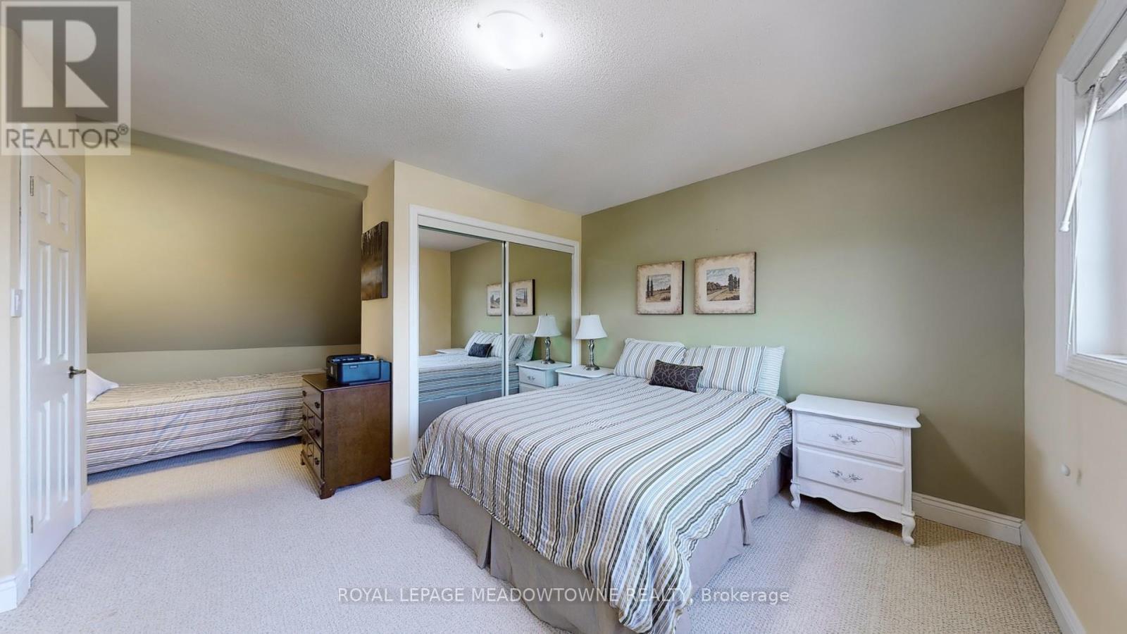 4905 First Line, Erin, ON - Indoor Photo Showing Bedroom