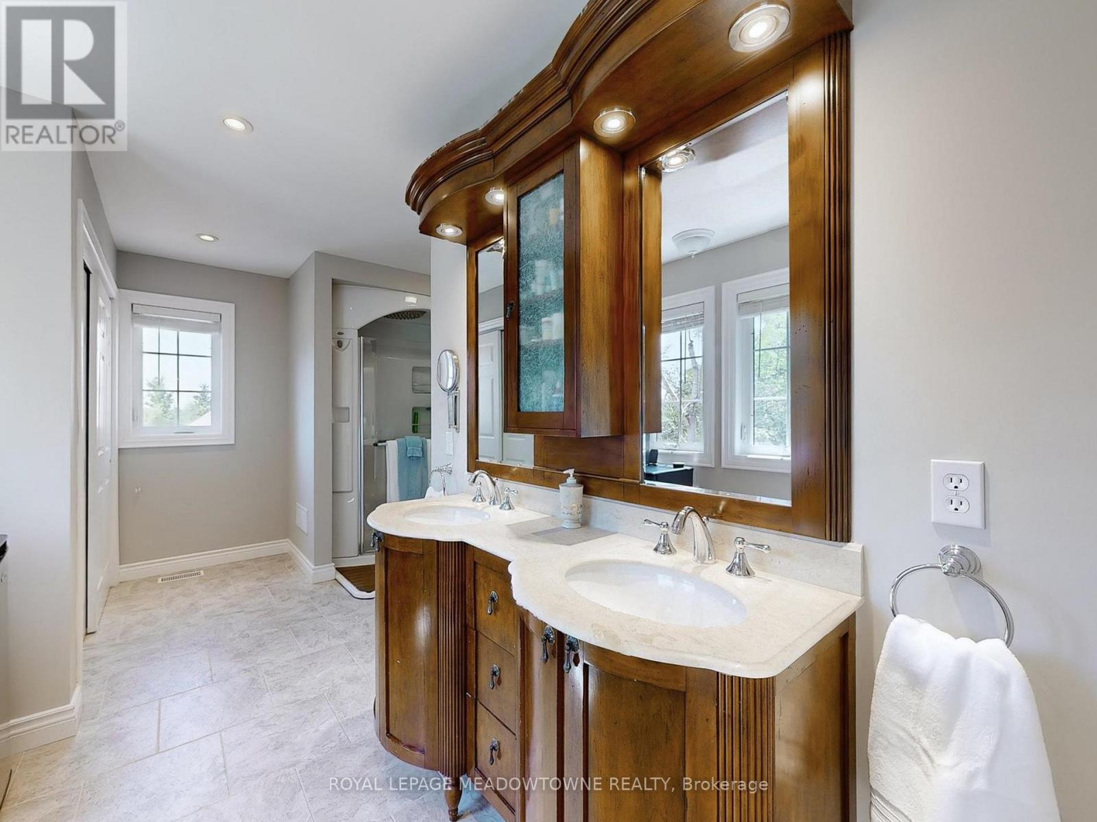 4905 First Line, Erin, ON - Indoor Photo Showing Bedroom