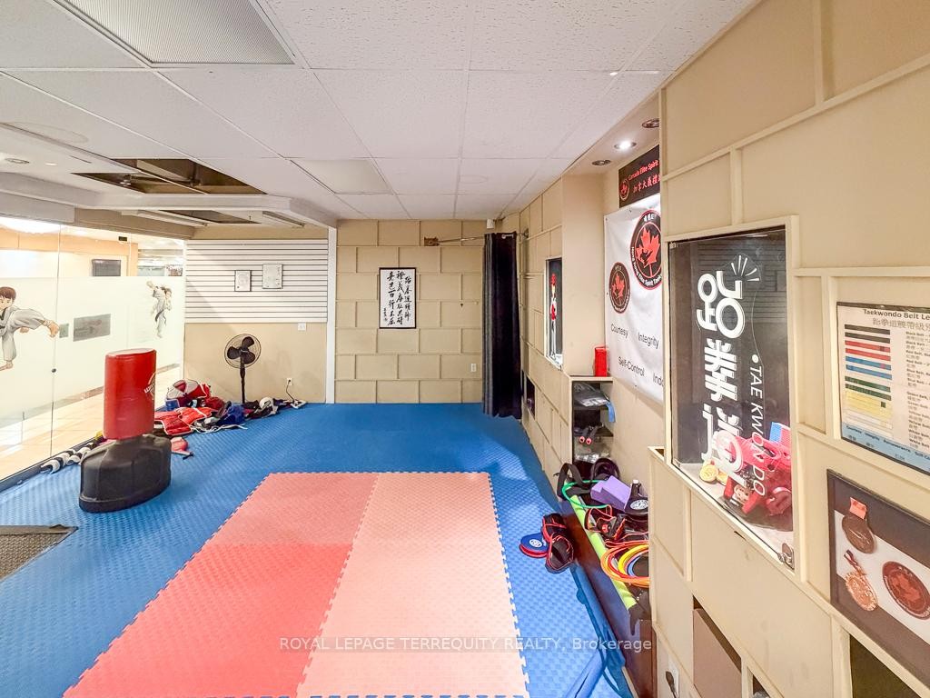 2B13+2B15-4675 Steeles Avenue E, Toronto, ON