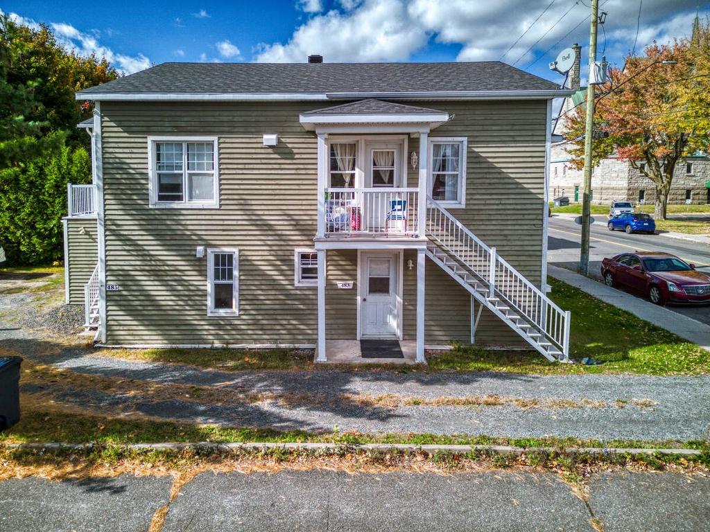 Entrée extérieure - 479 - 485 Rue Notre-Dame, Drummondville, QC - Outdoor