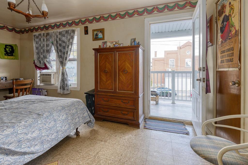 Chambre à coucher - 479 - 485 Rue Notre-Dame, Drummondville, QC - Indoor Photo Showing Bedroom