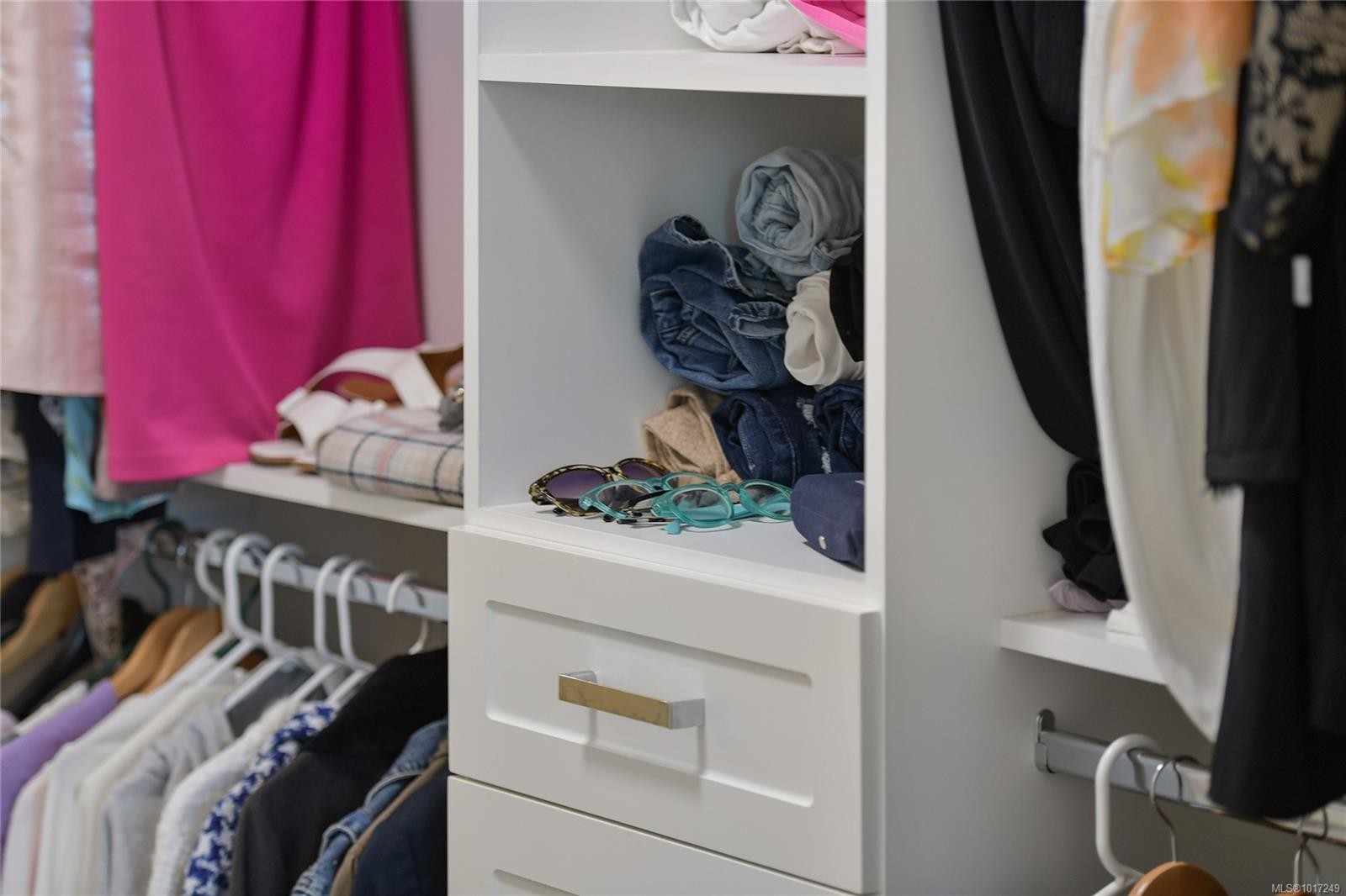 302-5118 Cordova Bay Rd, Saanich, BC - Indoor