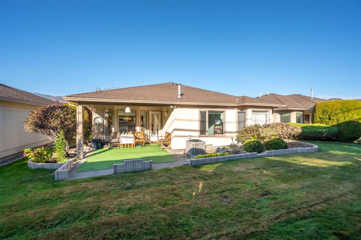 53-3333 South Main Street, Penticton, BC - Outdoor