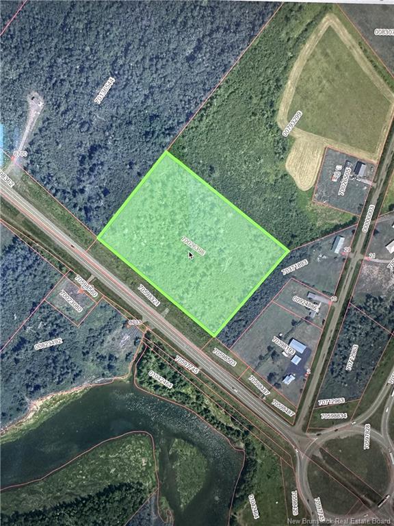 Land On Hwy 15, Woodside, NB