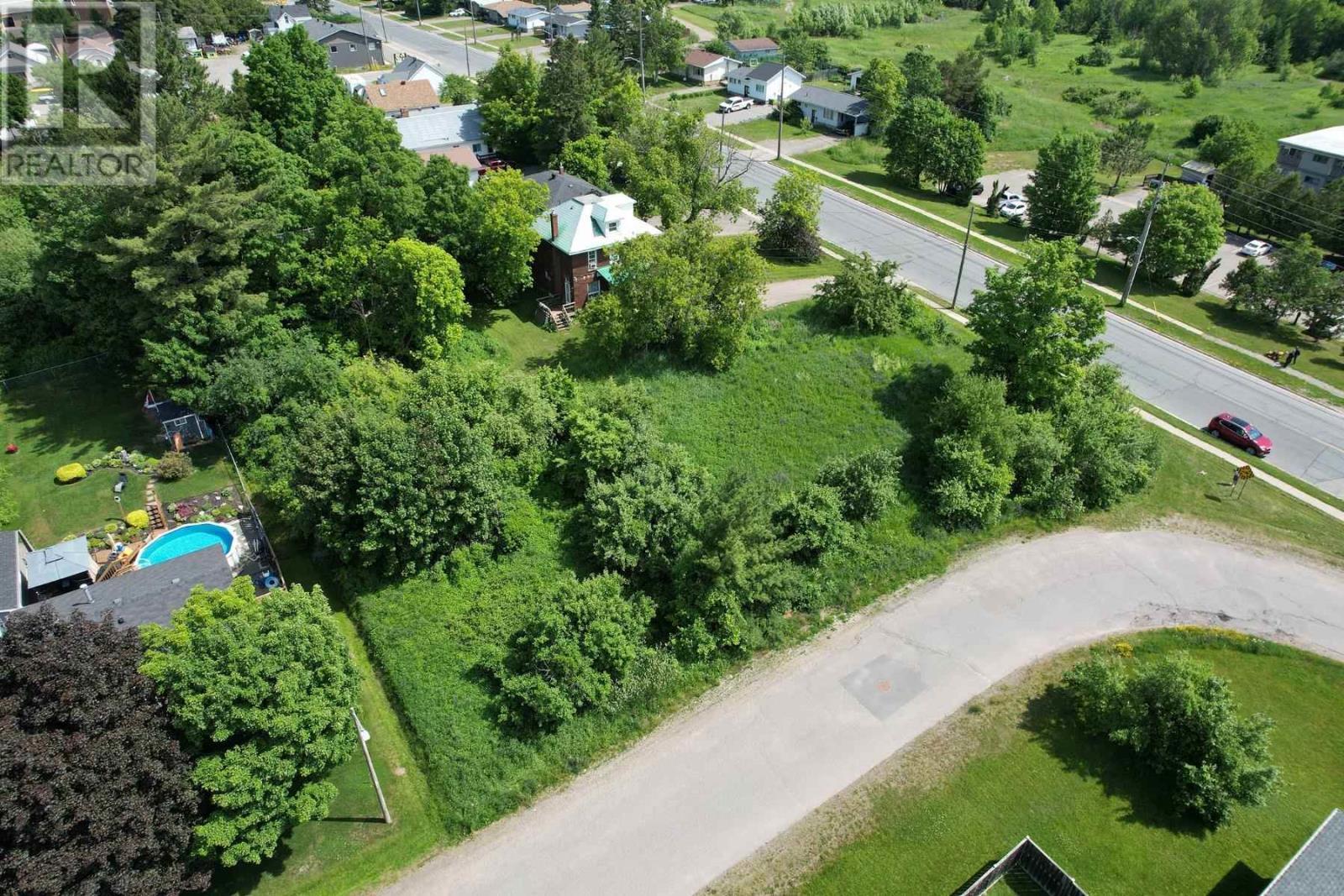 1051-19 Peoples And Hillside Rd, Sault Ste. Marie, ON