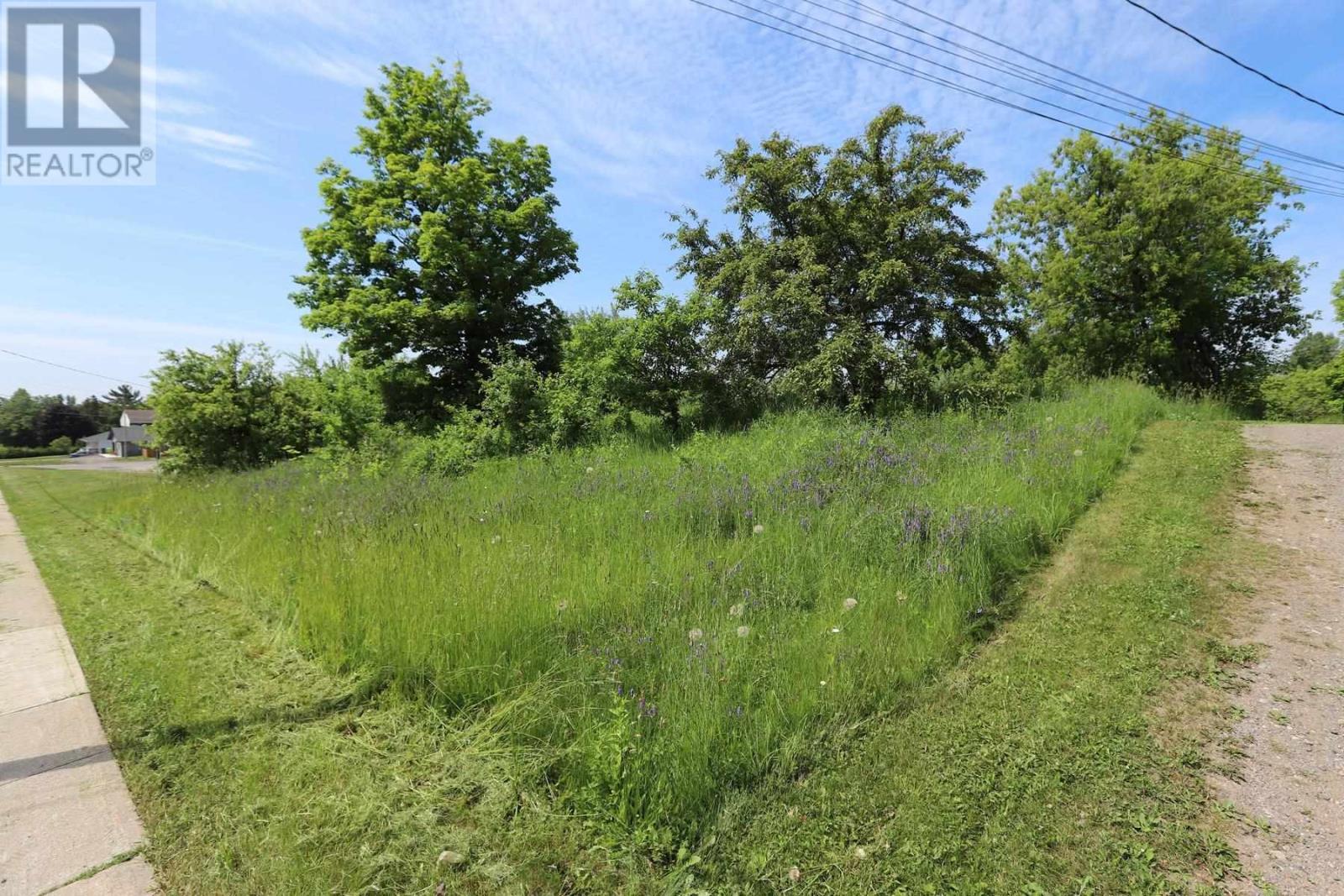 1051-19 Peoples And Hillside Rd, Sault Ste. Marie, ON