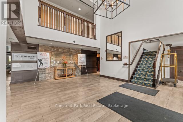 B#206 - 1869 Muskoka Road 118 Highway W, Muskoka Lakes (Monck (Muskoka Lakes)), ON - Indoor Photo Showing Other Room