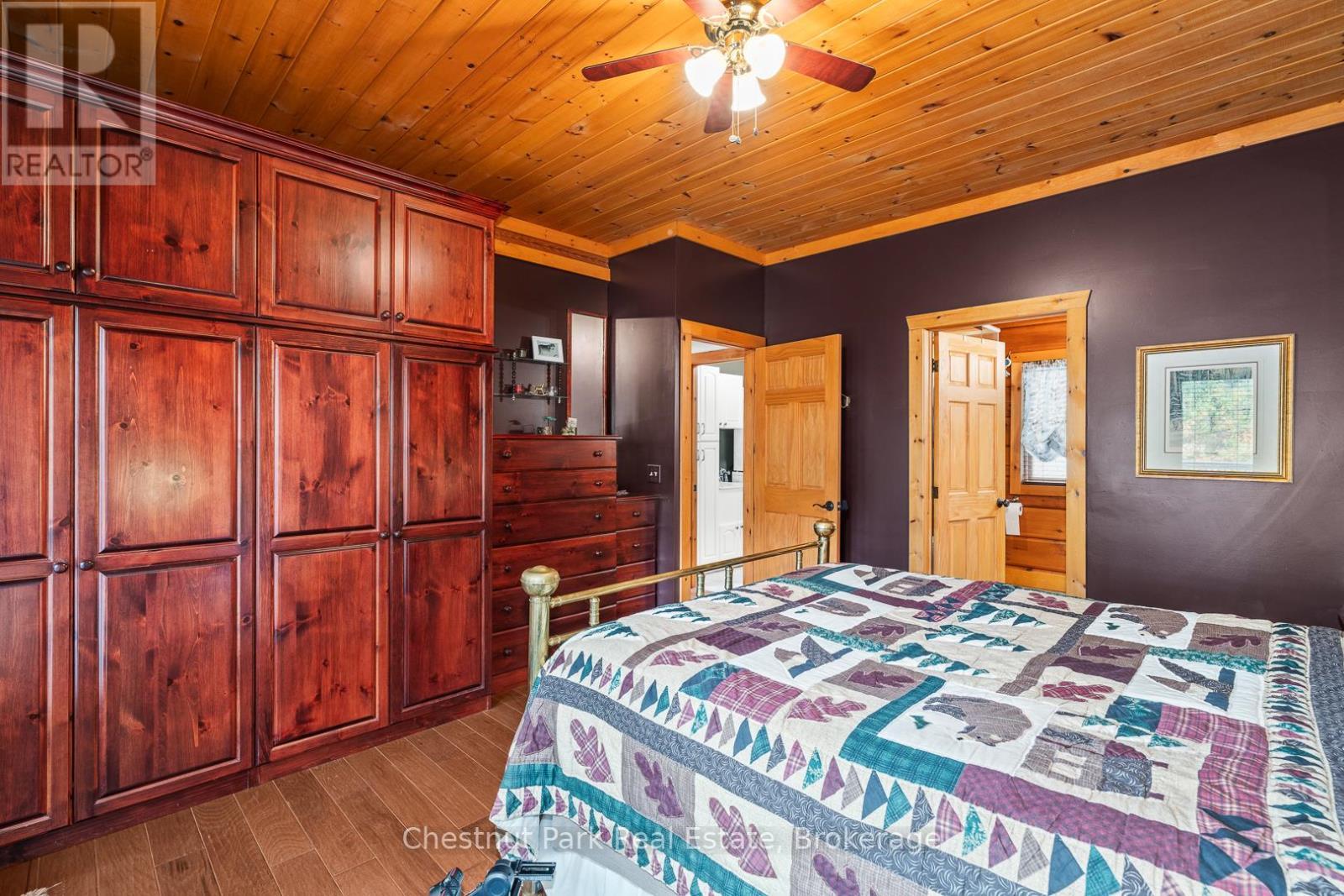 121 Poor Mans Road, Parry Sound Remote Area (Lount), ON - Indoor Photo Showing Bedroom
