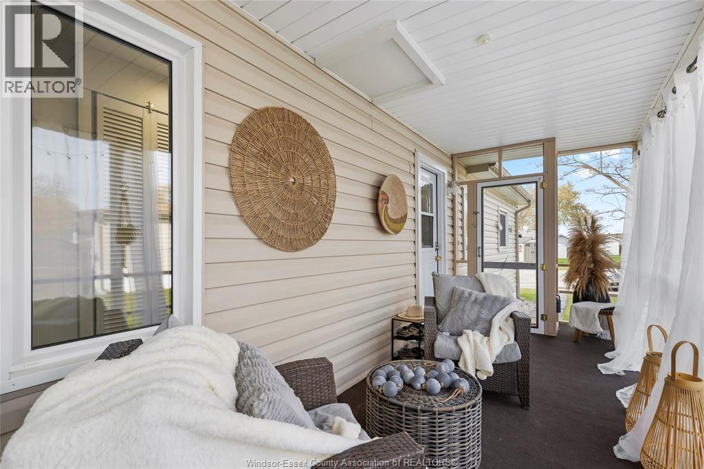 3 Lilac Court, Mcgregor, ON - Outdoor With Exterior