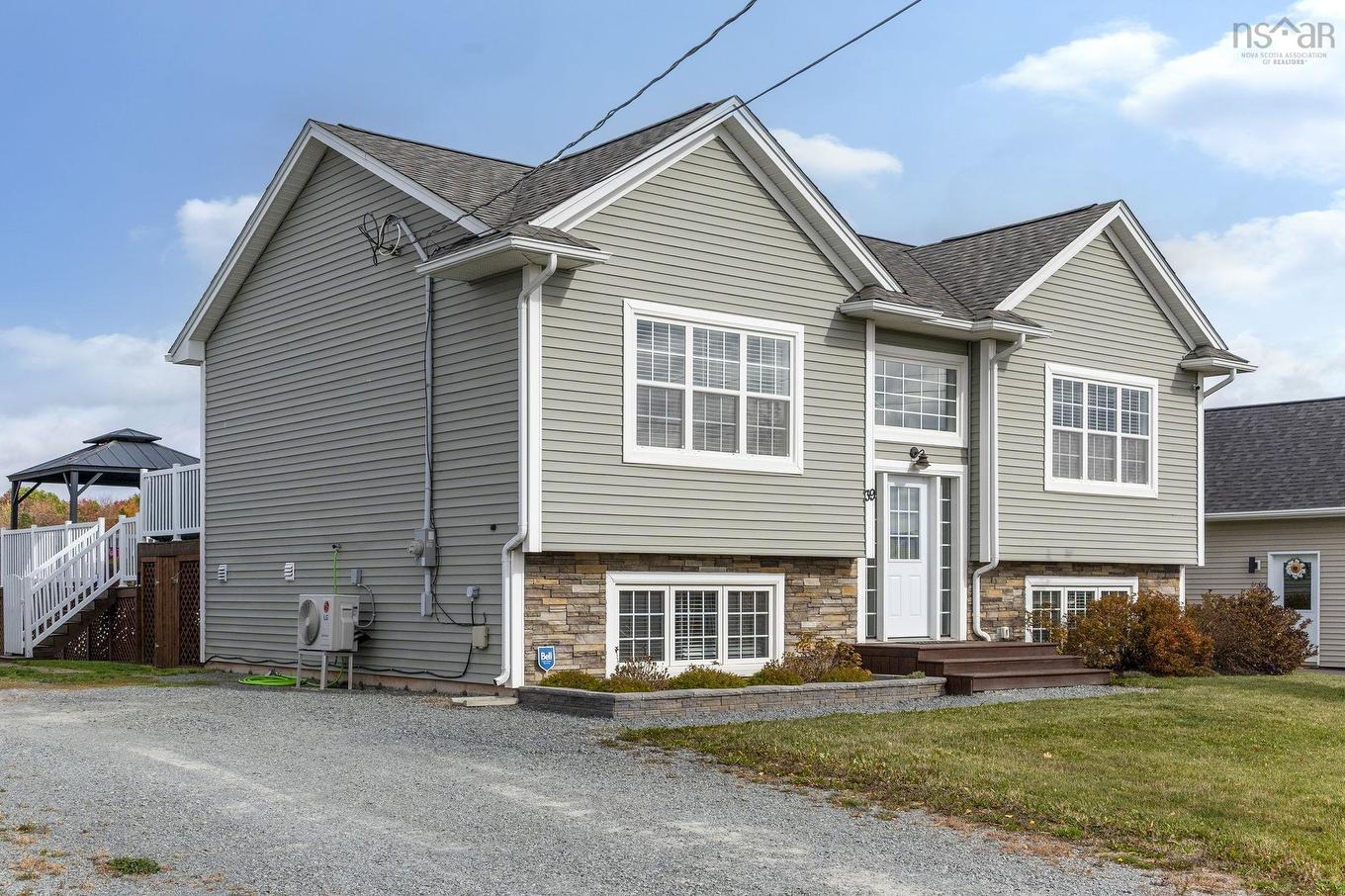39 Ridge Avenue, Stewiacke, NS