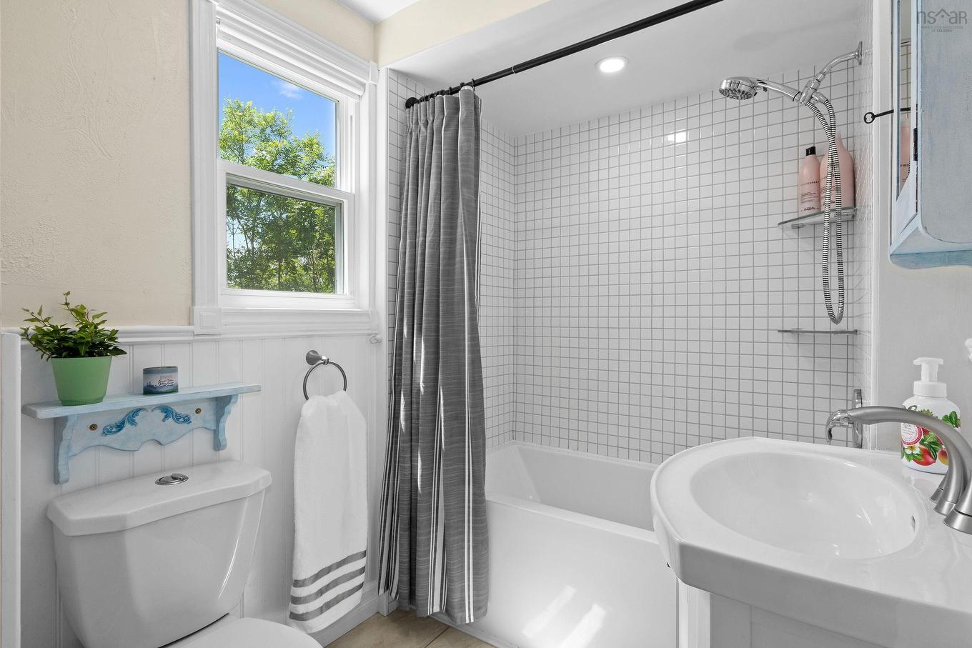 173 New Harbour Road, Blandford, NS