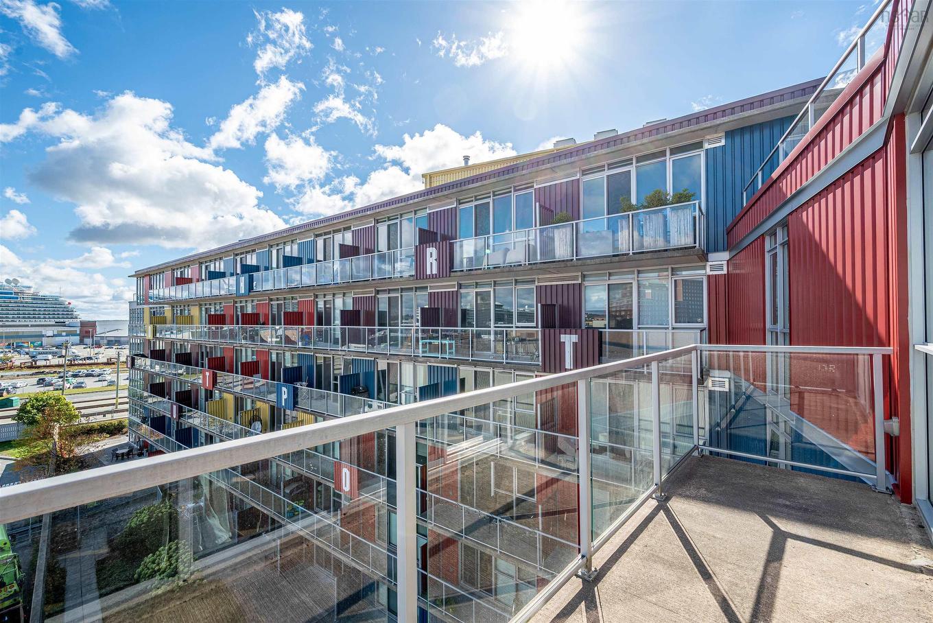 526 1065 Barrington Street, Halifax, NS