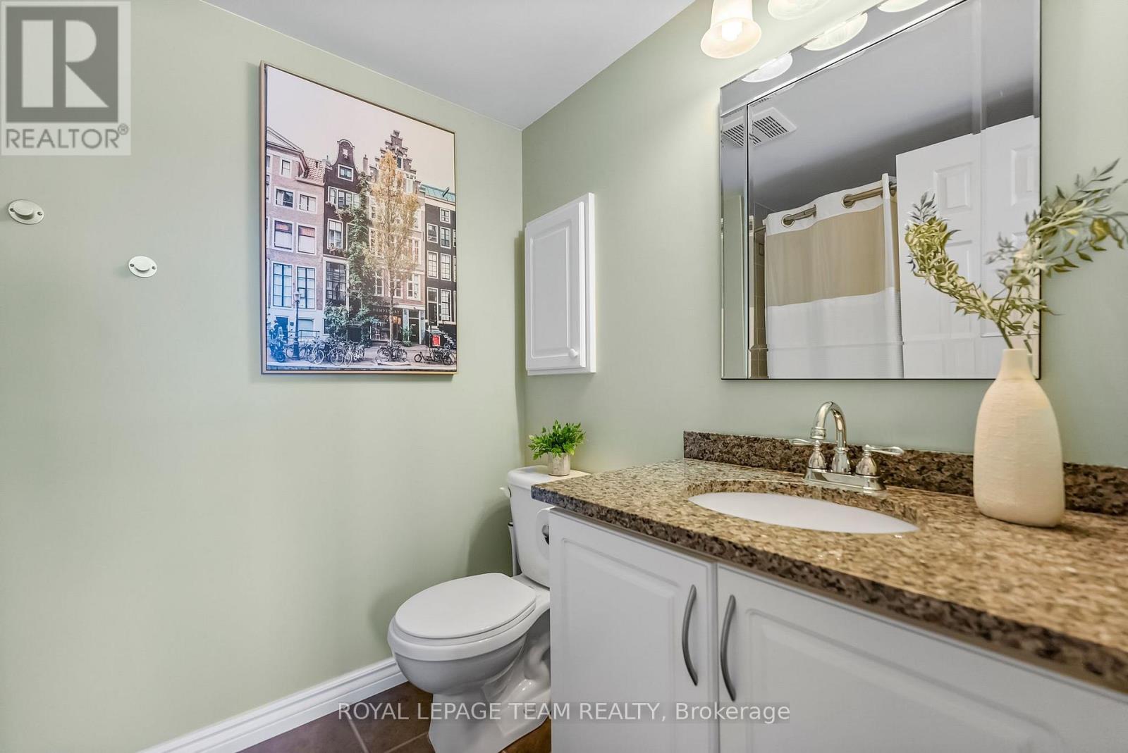 368 Crownridge Drive, Ottawa, ON - Indoor Photo Showing Bathroom