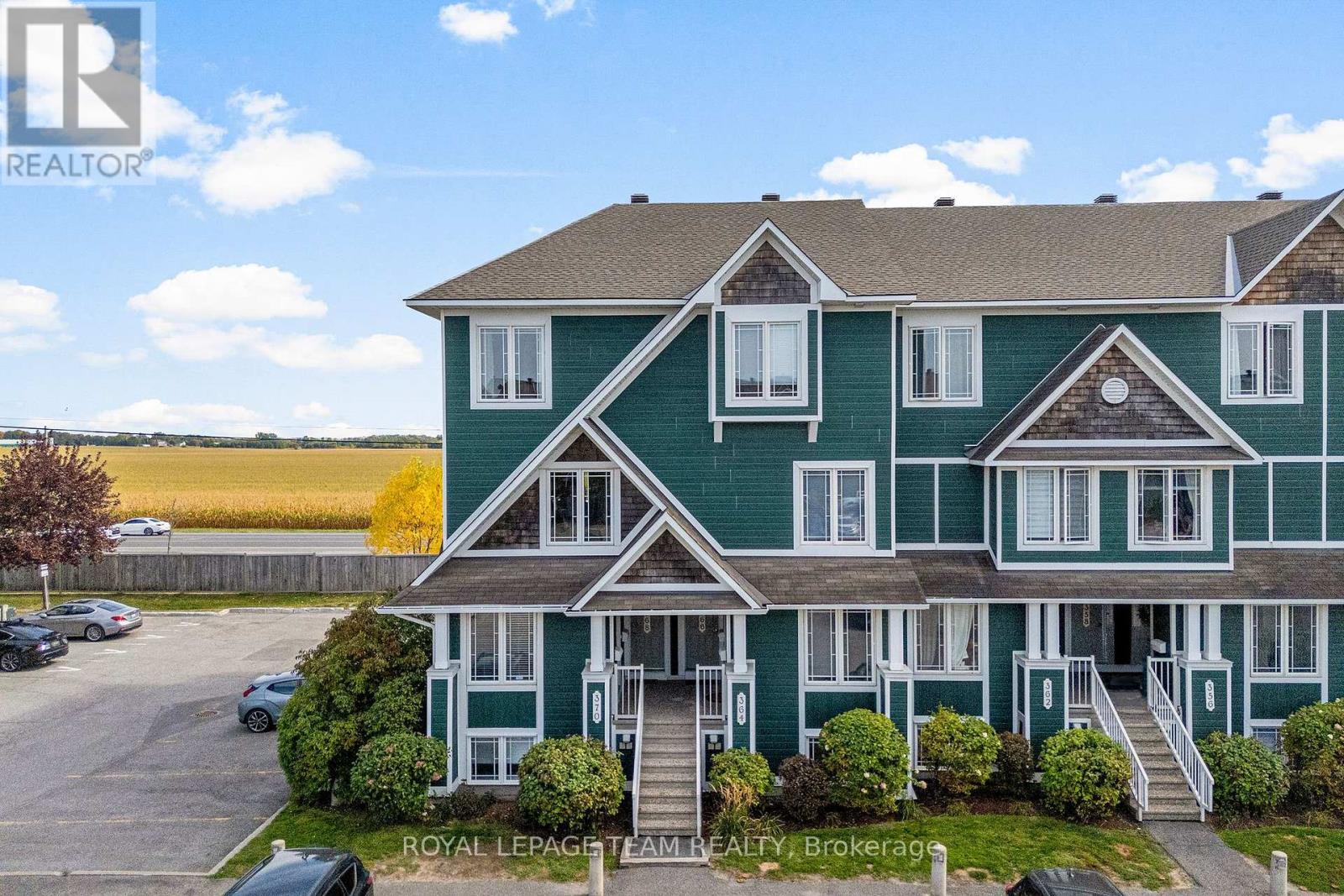 368 Crownridge Drive, Ottawa, ON - Outdoor With Facade