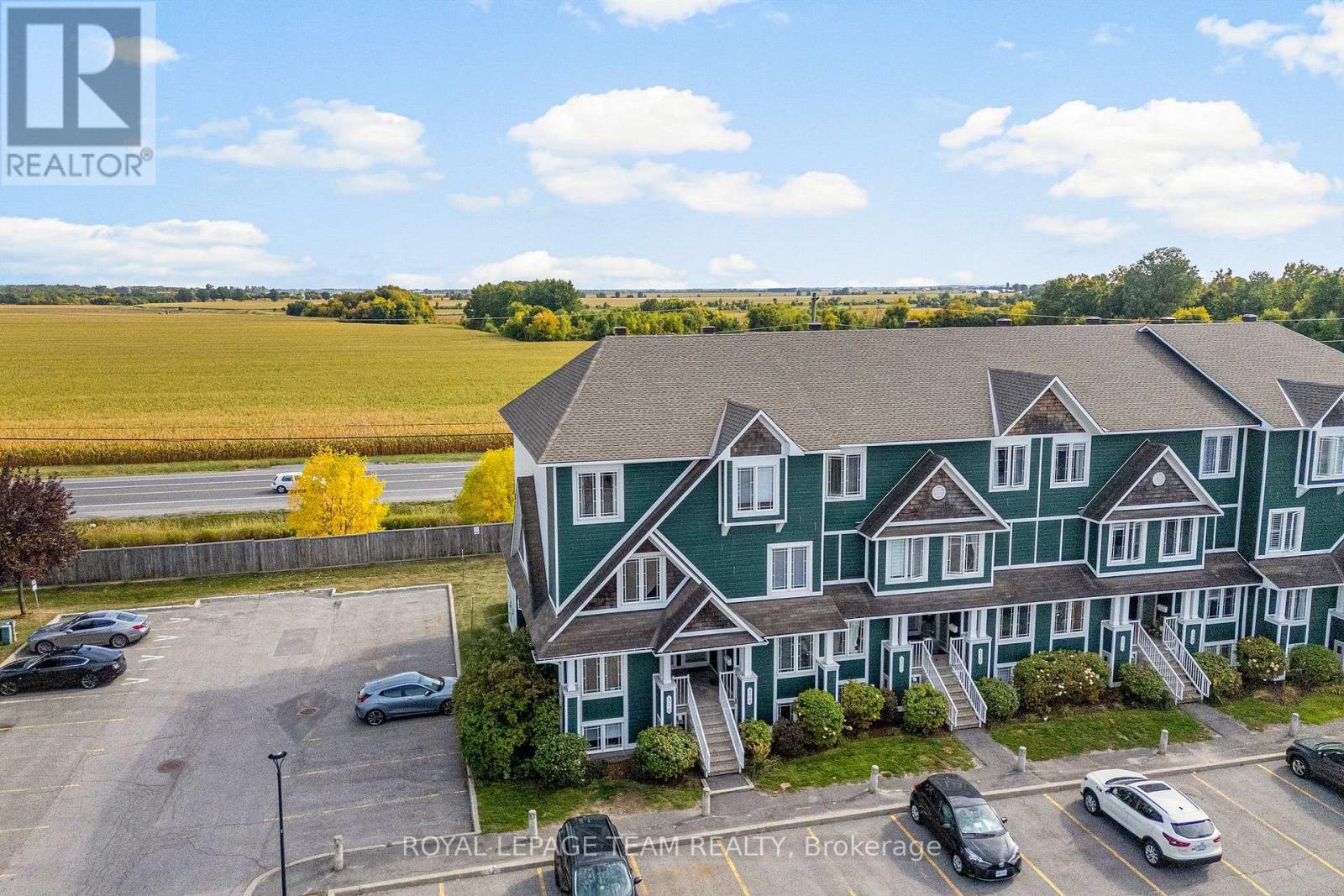 368 Crownridge Drive, Ottawa, ON - Outdoor With Facade