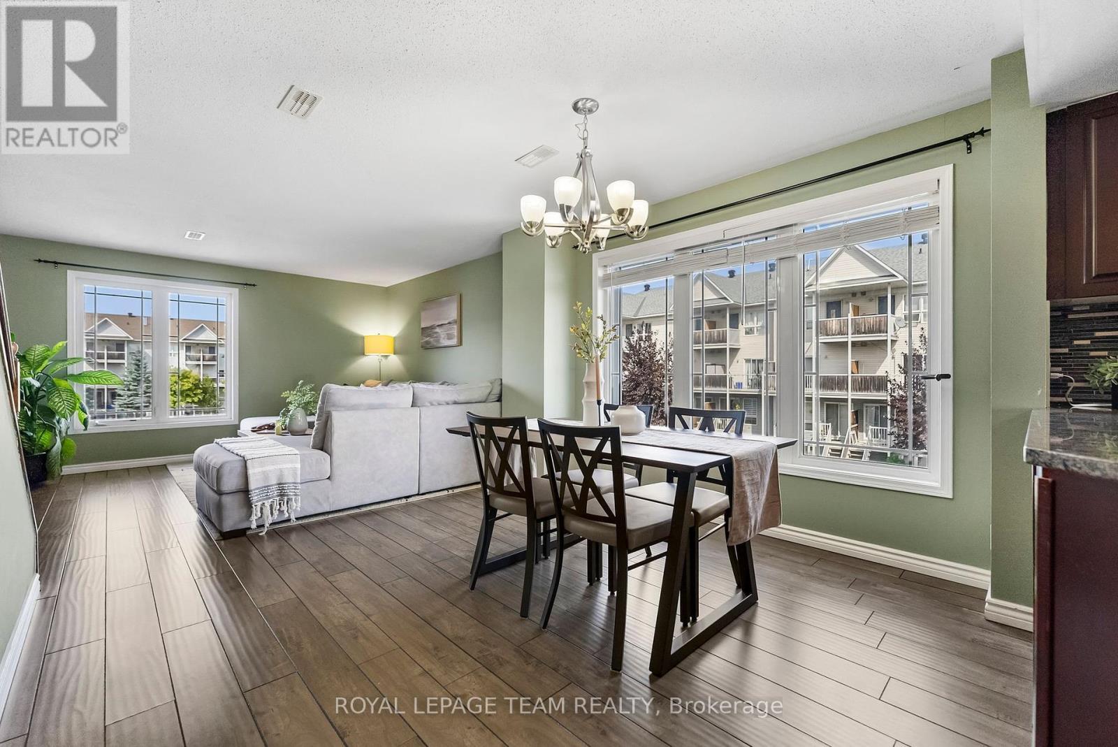 368 Crownridge Drive, Ottawa, ON - Indoor