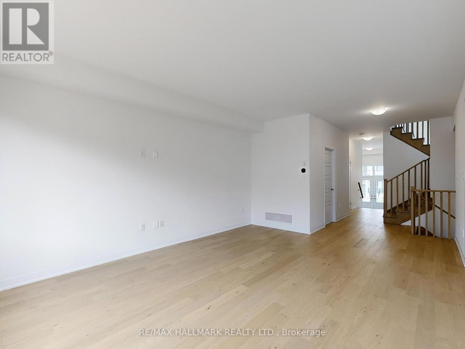 40 Velvet Way, Thorold, ON - Indoor Photo Showing Other Room