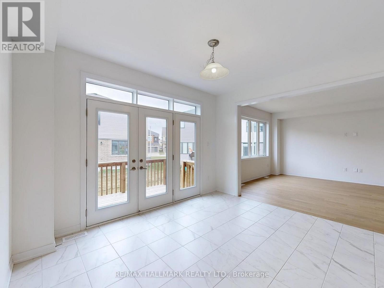 40 Velvet Way, Thorold, ON - Indoor Photo Showing Other Room