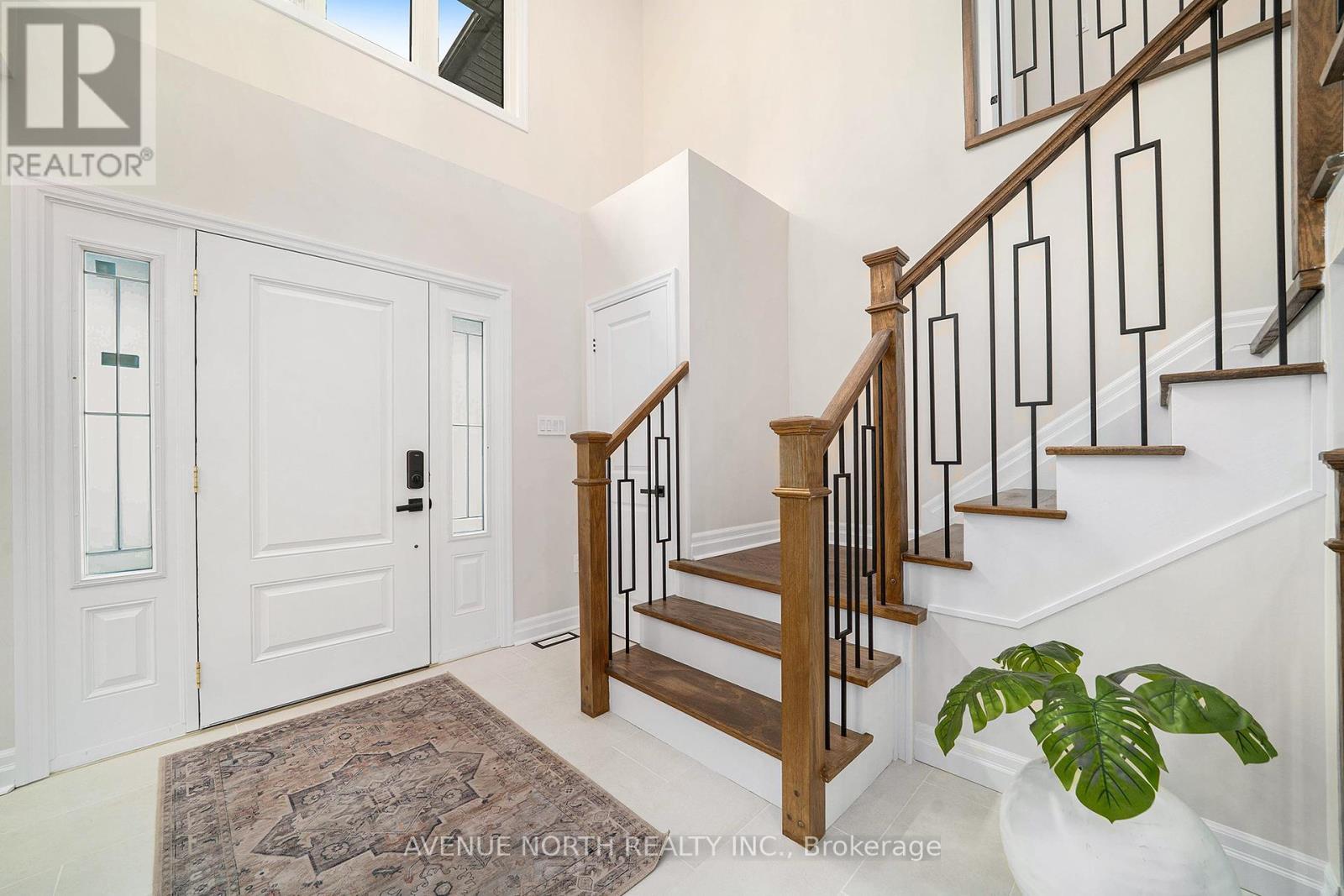 19 Newland Drive, Ottawa, ON - Indoor Photo Showing Other Room