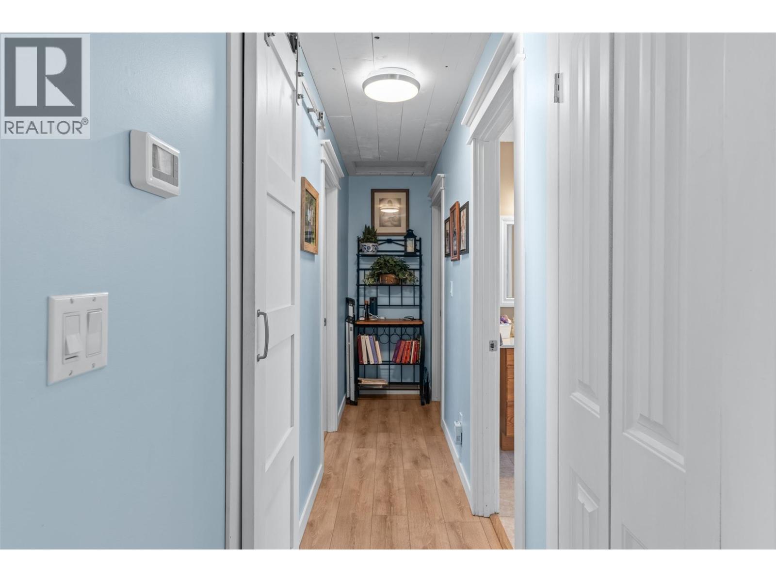 1400 30 Avenue, Vernon, BC - Indoor Photo Showing Other Room