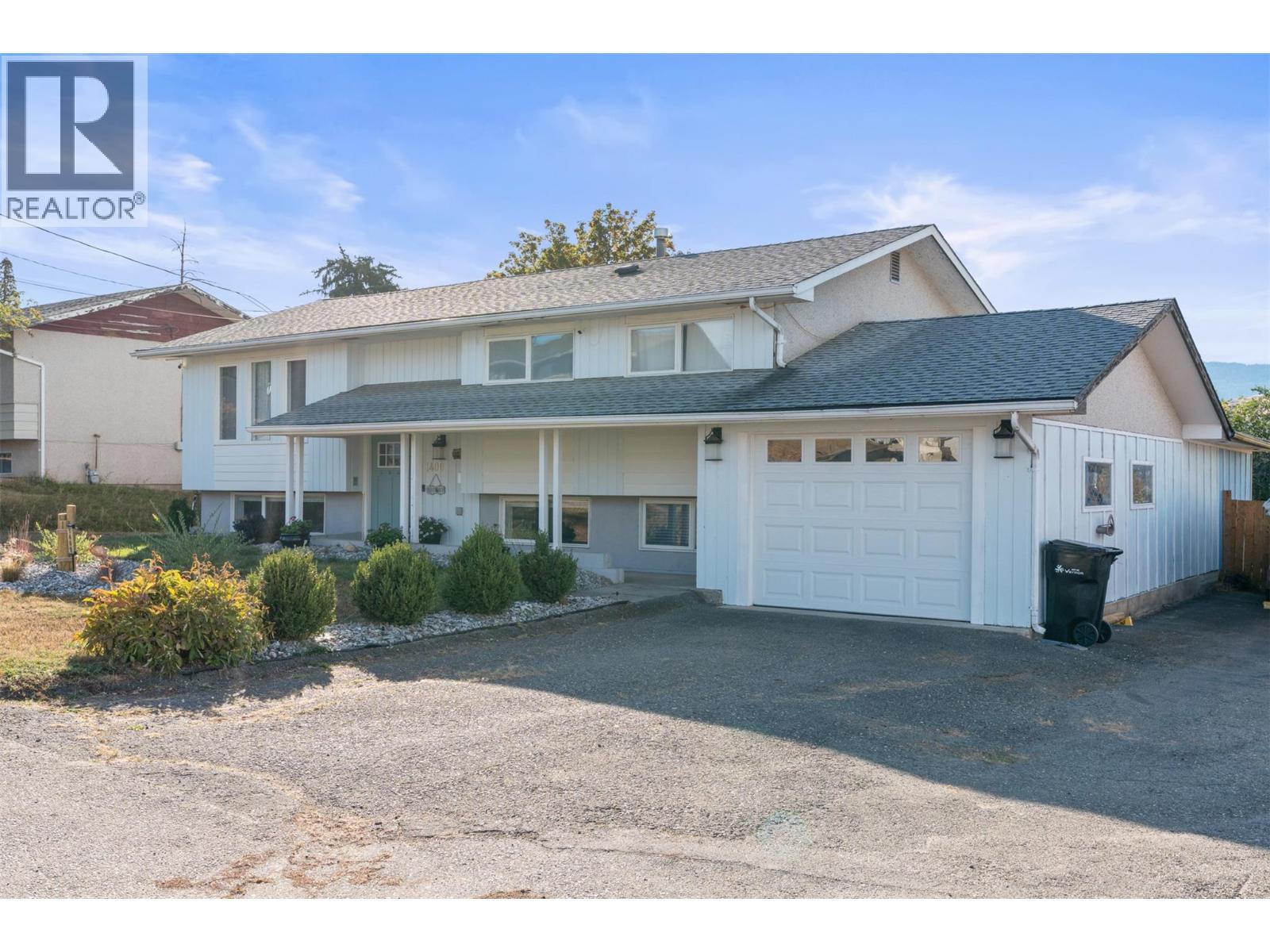 1400 30 Avenue, Vernon, BC - Outdoor With Facade
